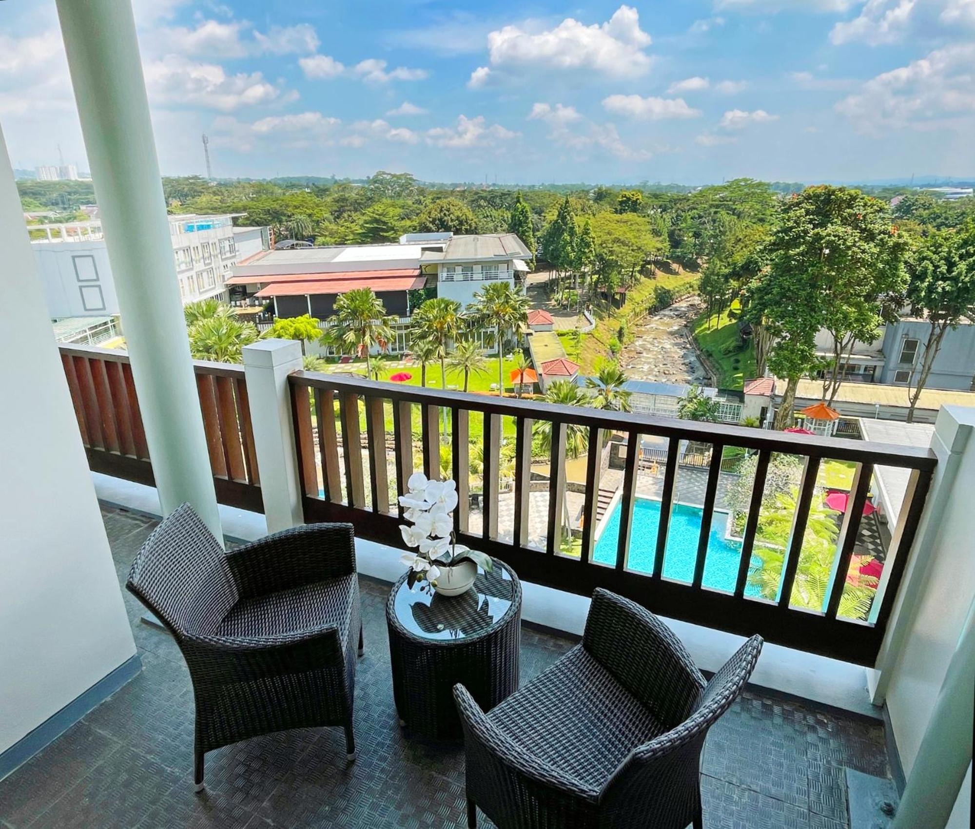 Aston Hotel&resort